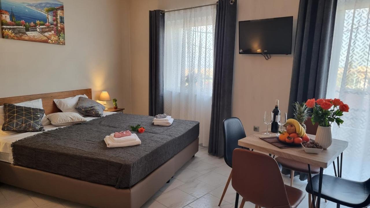 Secret Garden Hotel Maleme Extérieur photo