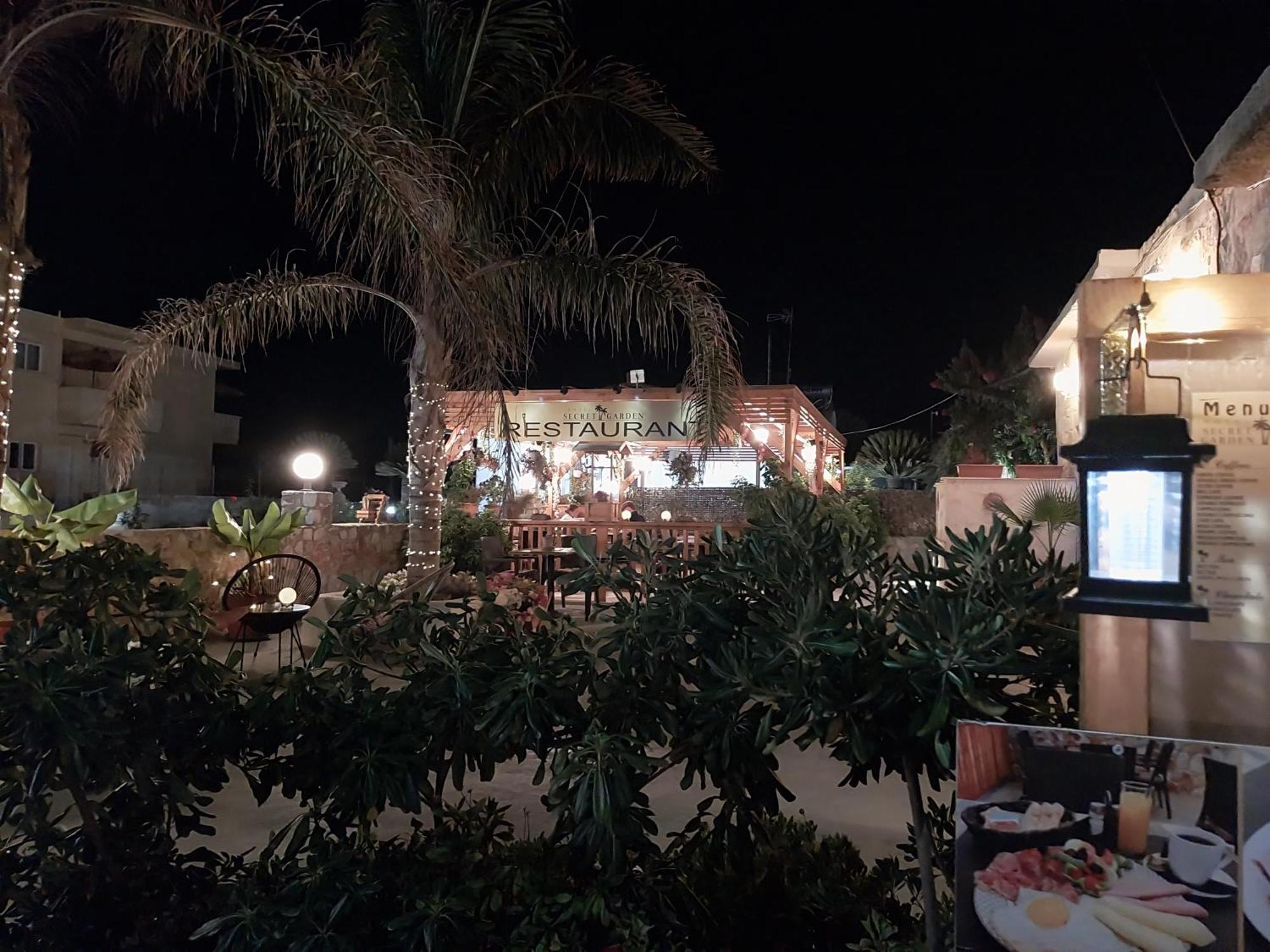 Secret Garden Hotel Maleme Extérieur photo